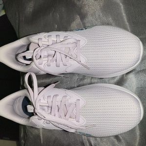 Authentic Reebok women sneakers by orthalite